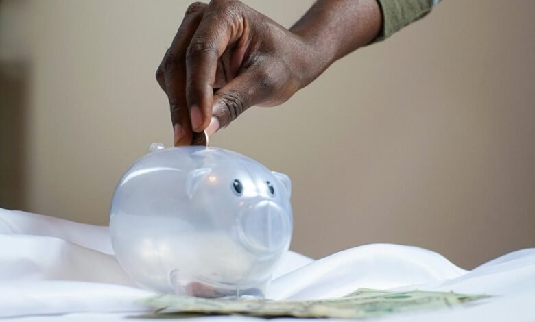 reduce monthly spending strategies